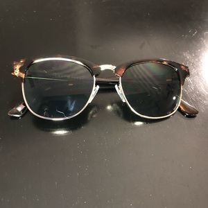 Tommy Hilfiger sunglasses